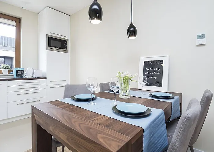 Landmark Apartment *